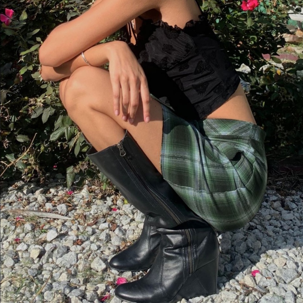 Urban outfitters green plaid snap mini skirt S
